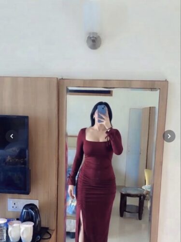Bordeaux Sculpted Midi Dress photo review